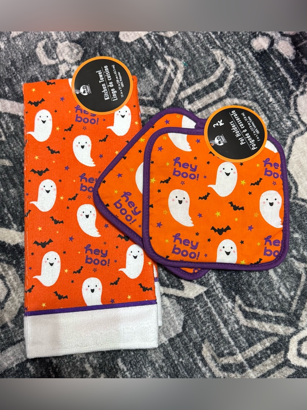 Halloween 'Hey Boo!' Orange Kitchen Towel and Pot Holder Set